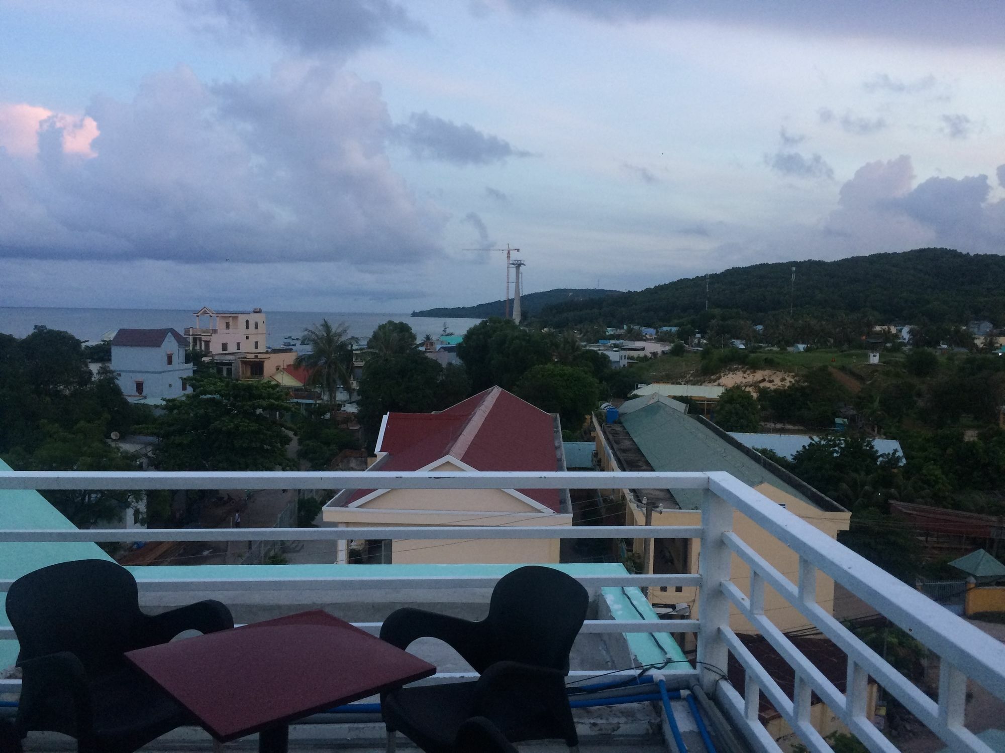 Y Thu Guesthouse Фукуок Екстер'єр фото